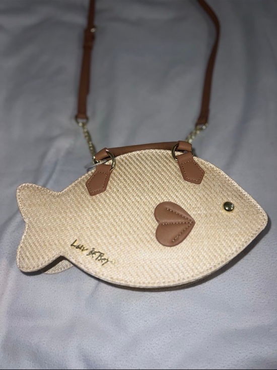 Betsey Johnson Handbags - Luv Betsey Johnson Fish Crossbody Straw Purse - Trending Beach Purse NWT vhtf